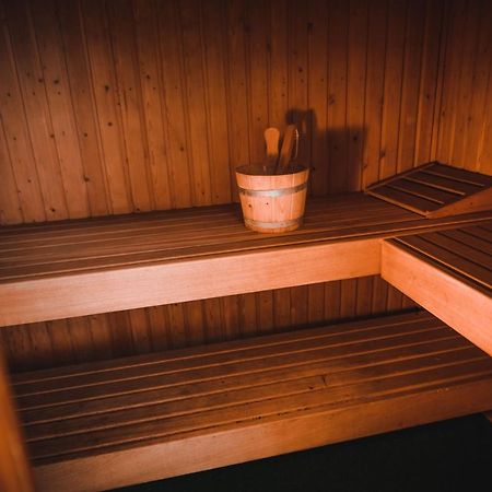 Luxe Vakantiehuis In Het Bos Met Jacuzzi En Sauna Lunteren Exterior photo