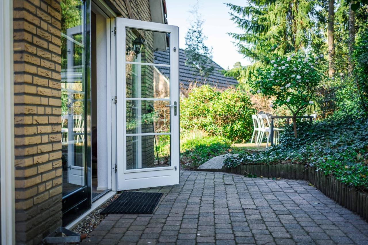 Luxe Vakantiehuis In Het Bos Met Jacuzzi En Sauna Lunteren Exterior photo