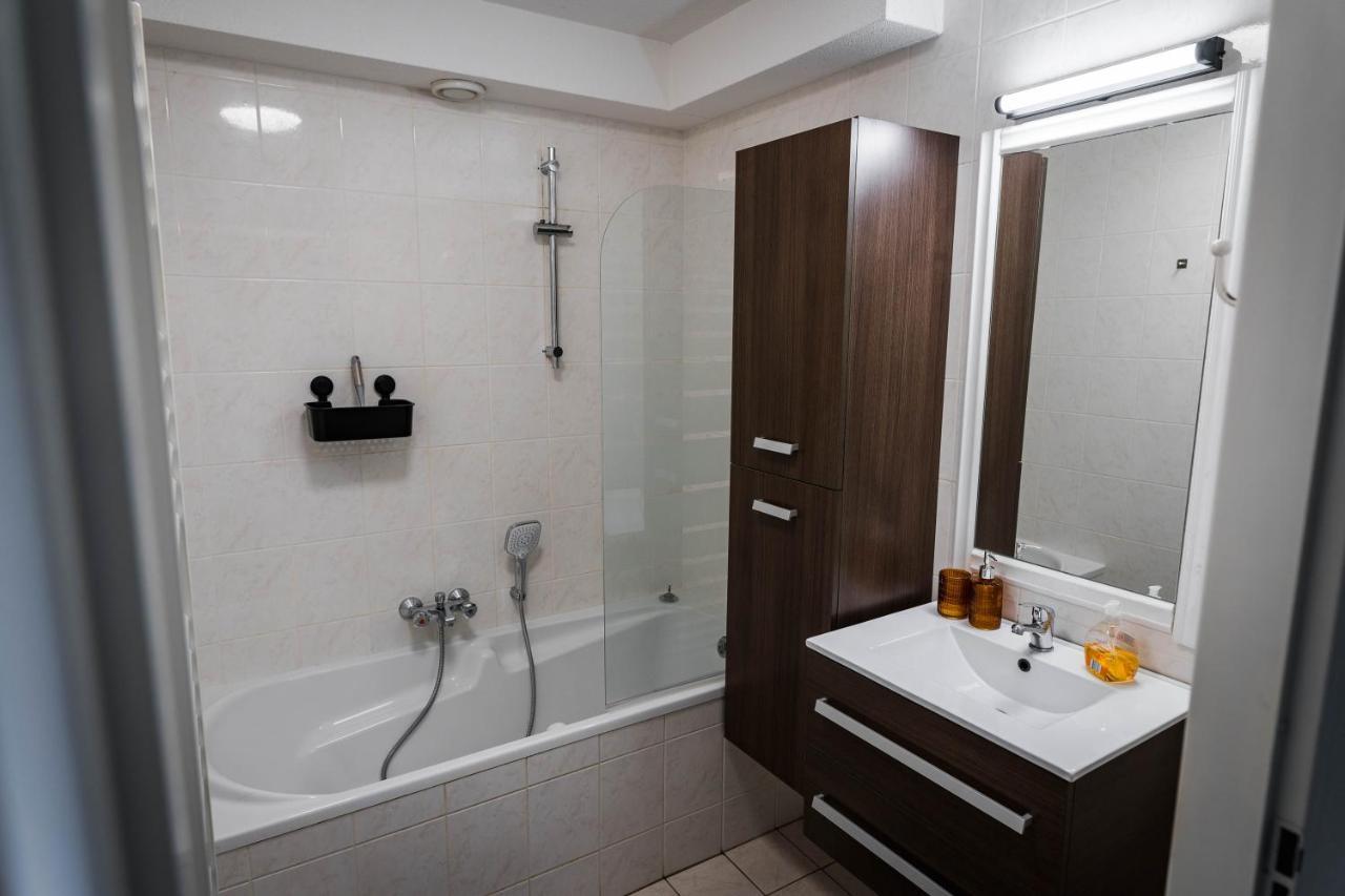 Luxe Vakantiehuis In Het Bos Met Jacuzzi En Sauna Lunteren Exterior photo